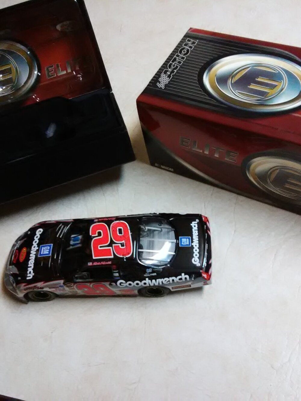 Kevin Harvick 2006 1/24 GM Goodwrench Color Chrome Elite 1:24 scale diecast car